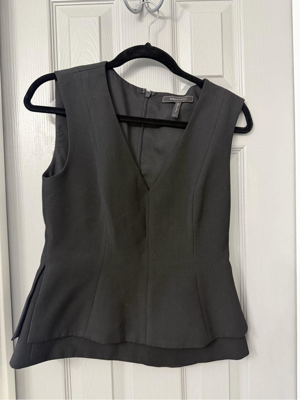 BCBGMaxAzria Black Sleeveless V-Neck Top